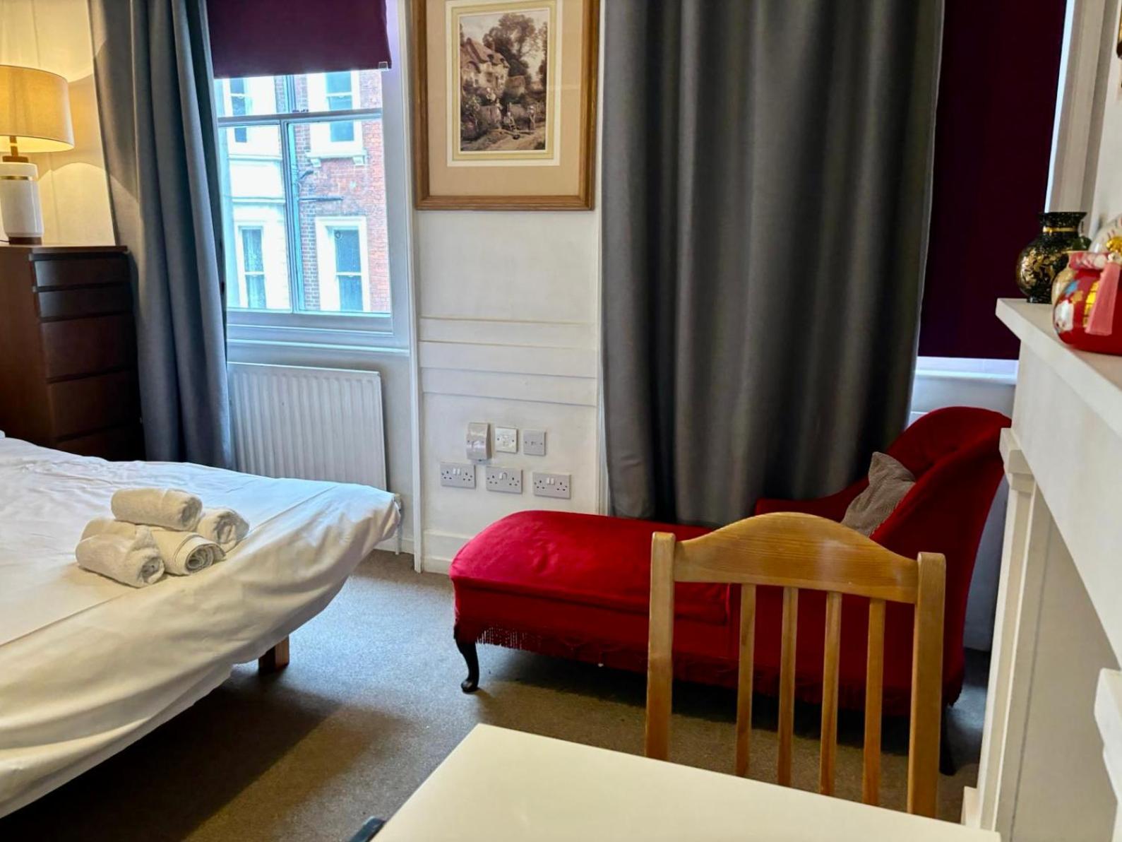 In Bloomsbury Apartament *