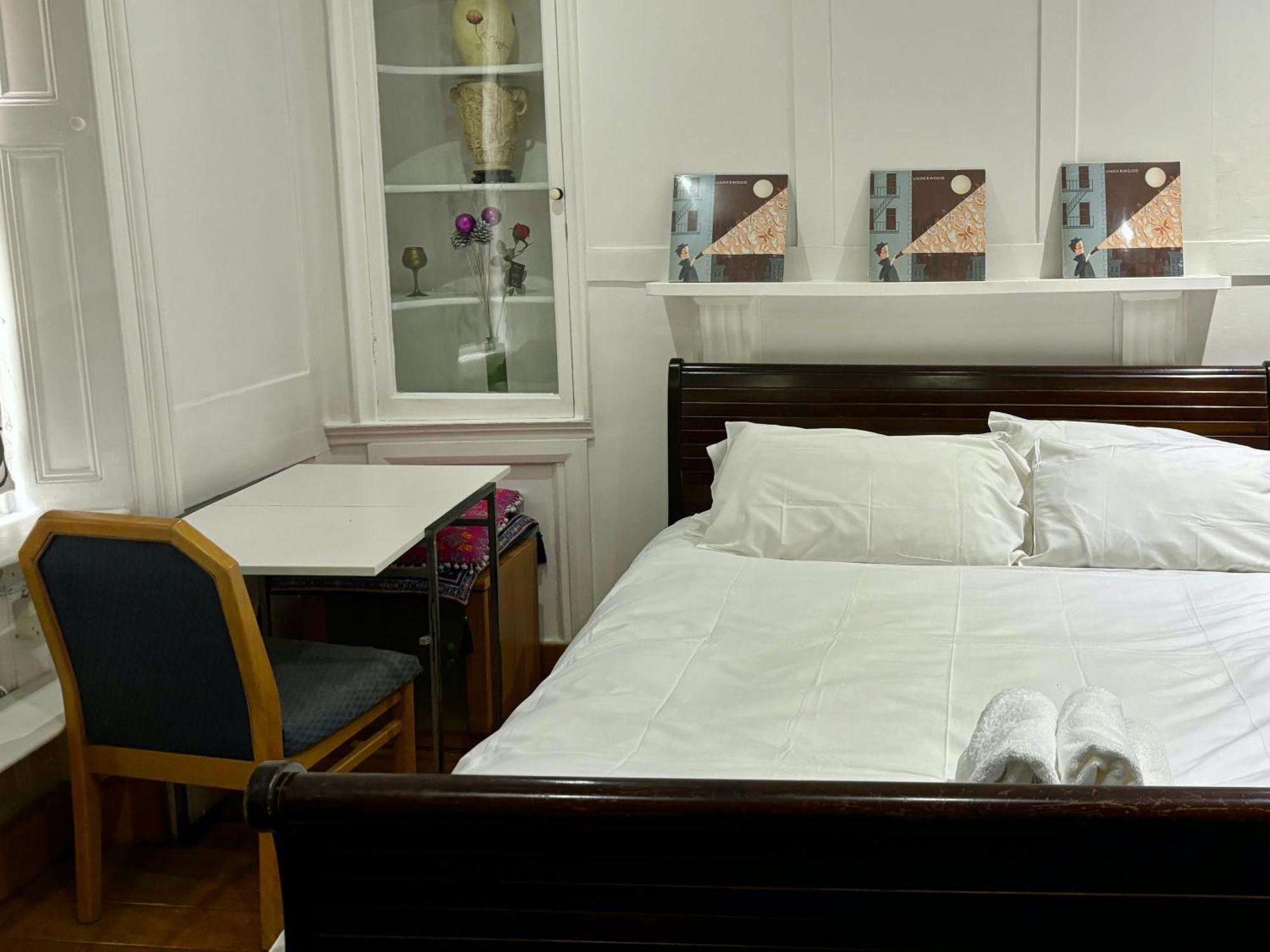 In Bloomsbury Apartament *